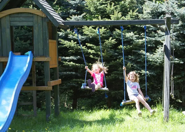 Pachnaca Lasem Lodge